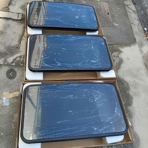 Hot Product Car Parts Sunroof Size 860*495mm Universal  Electric Manual Complete Sunroof Assy Car Skylight  Factory Price