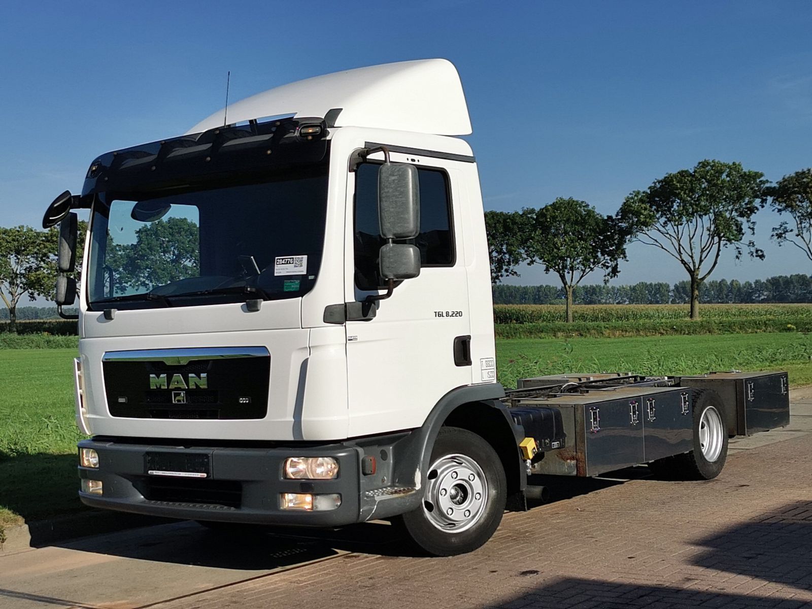 Used 2012 MAN TGL 8.220 8.8t e5 174 tractor truck