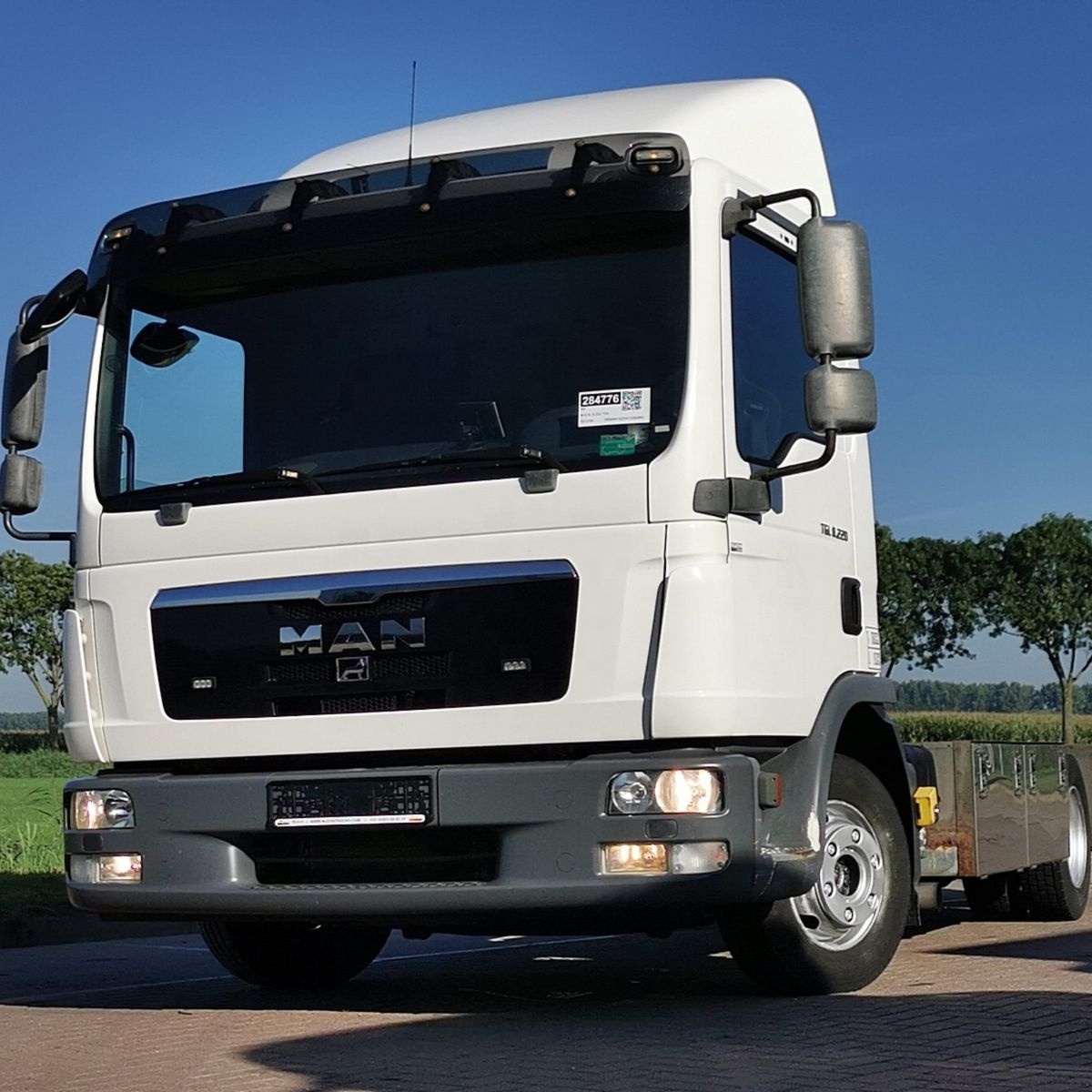 Used 2012 MAN TGL 8.220 8.8t e5 174 tractor truck