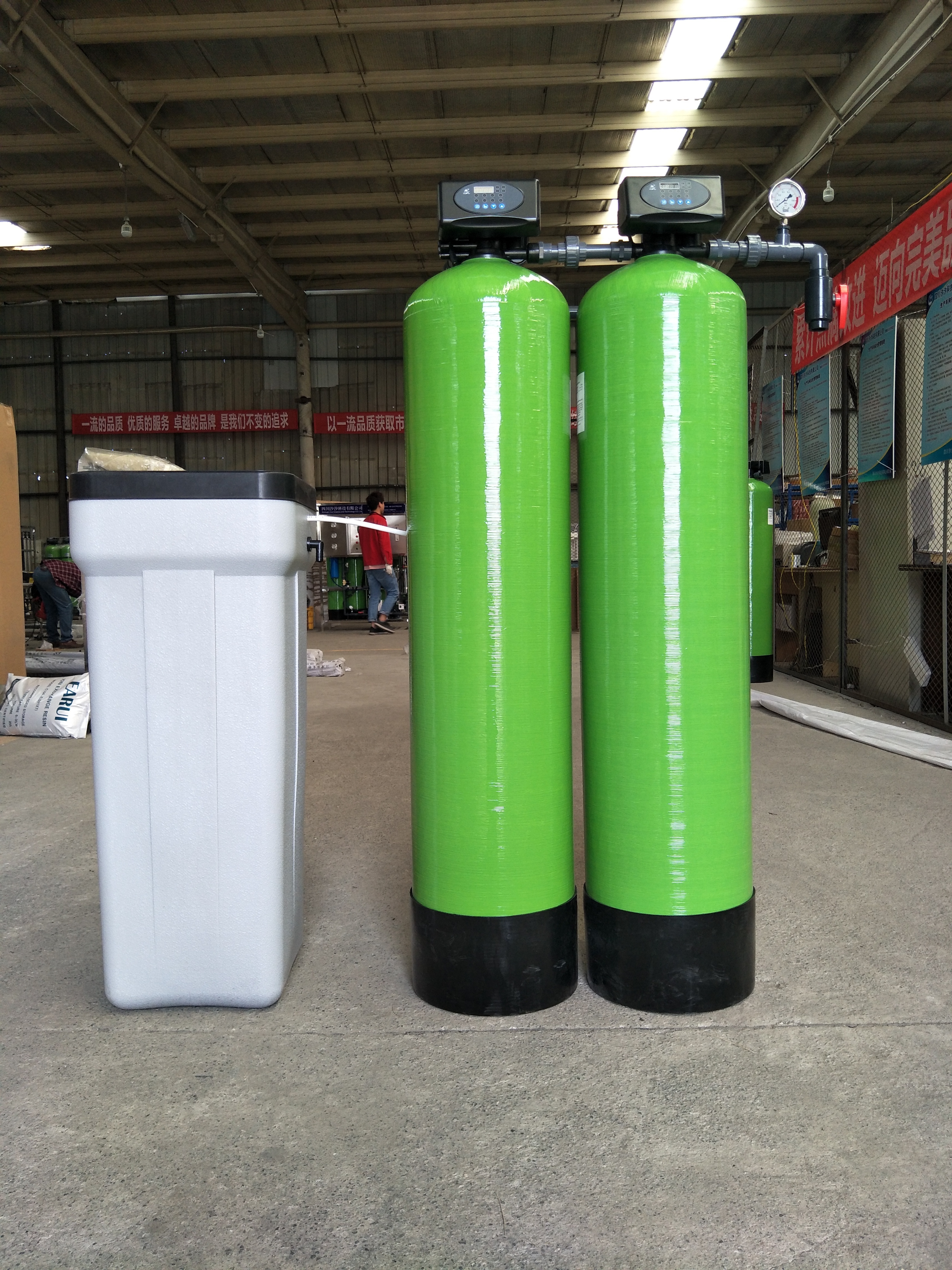 FRP tank multi media filter quartz sand activated carbon resin water softener equipment