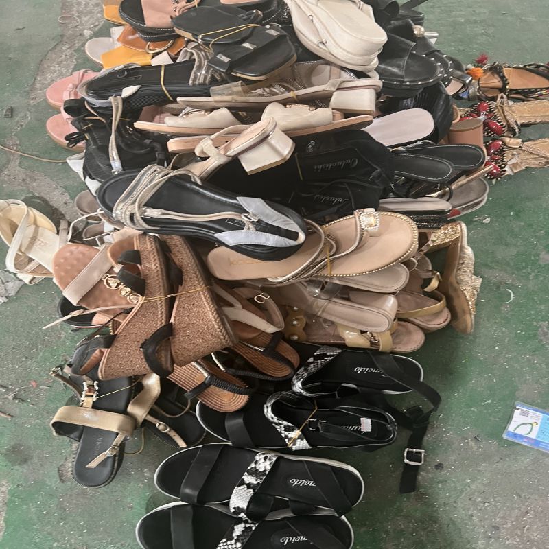 S14 low price cheap used shoes mixed ladies women sandals Second hand shoes for universal