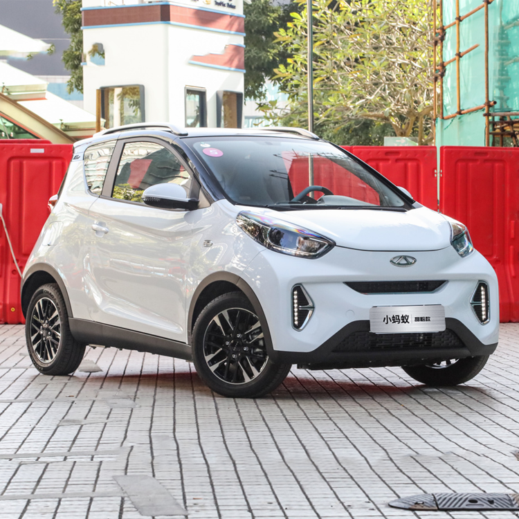 Chery QQ ice cream mini electric car two seater small cars coche 2 seater for adults carros mini ev autos new energy vehicles