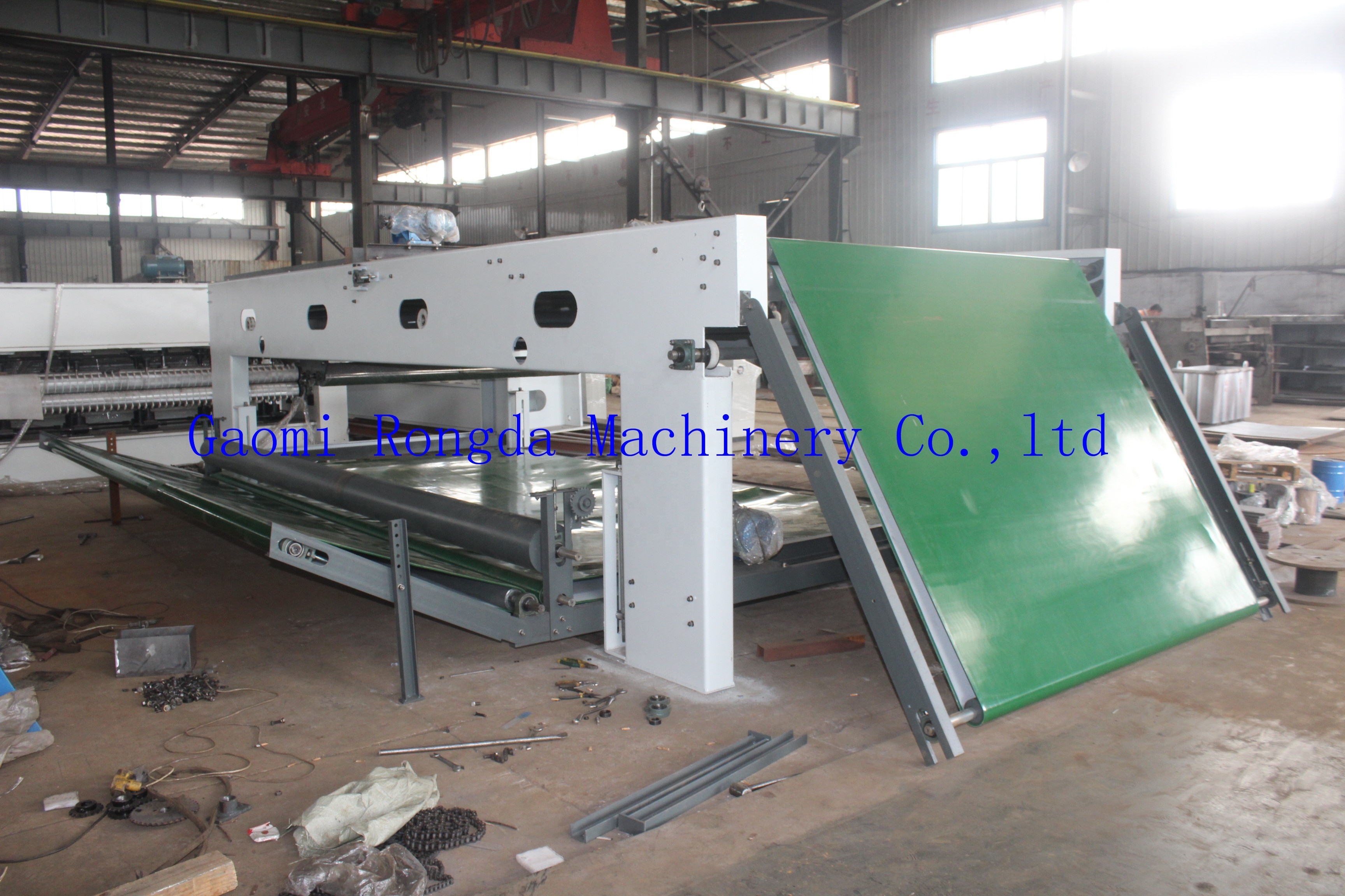 cross lay-per / non woven wadding production line / felt / carpet / blanket making machine