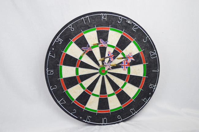 High Quality Deluxe Solid Wood Dartboard Cabinet Set with Darts Sets