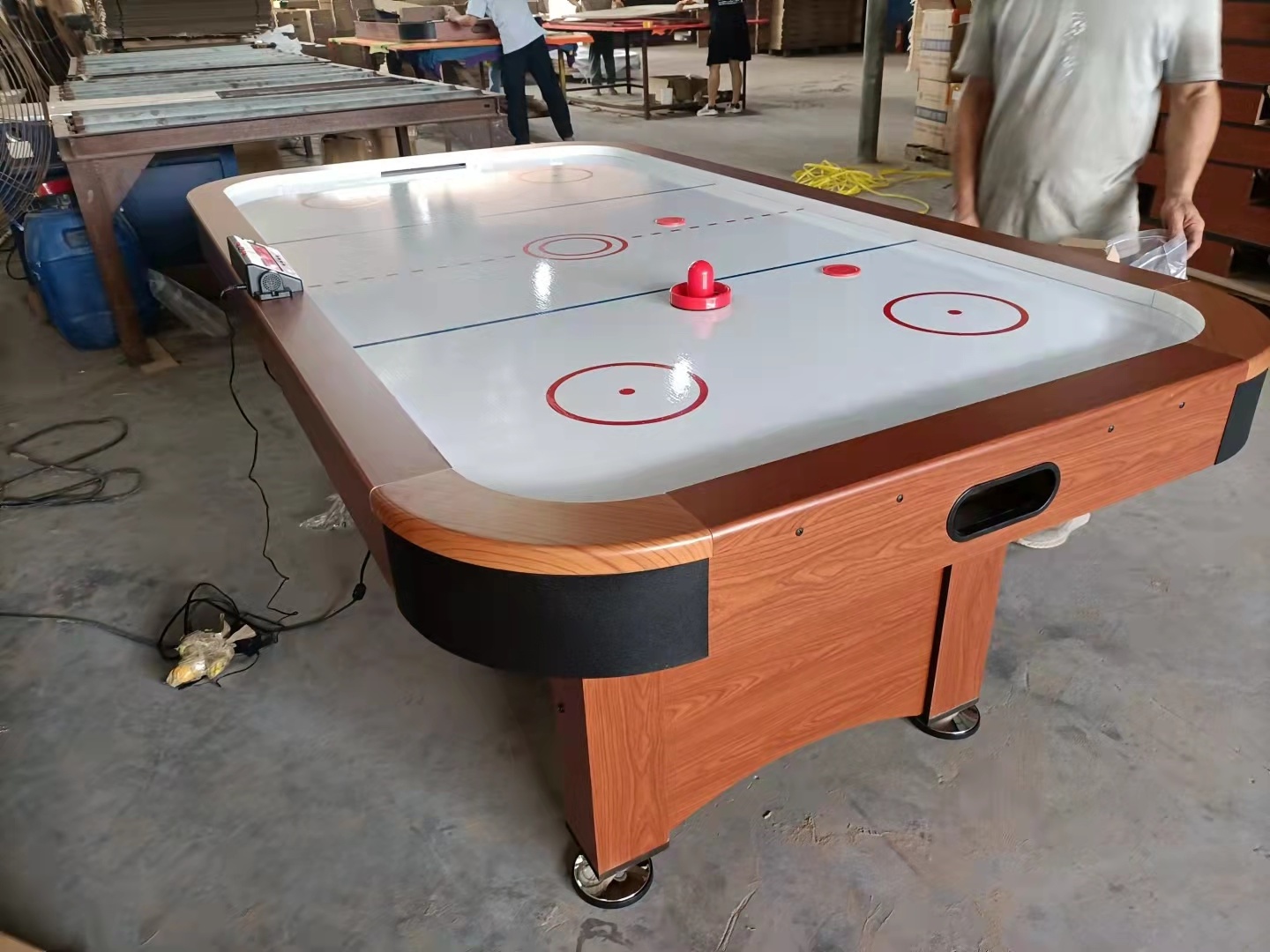 Hot selling Indoor Powerful  5ft 6FT MDF Air Hockey table with Electronic Score Includes 2 Strikers and 2 Pucks