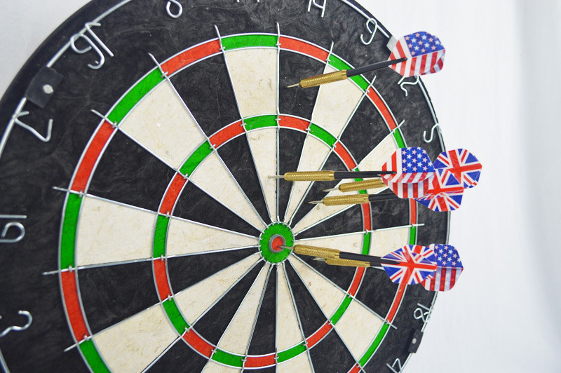 Professional Shot King Regulation Bristle Steel Tip Dartboard Set Dart Board