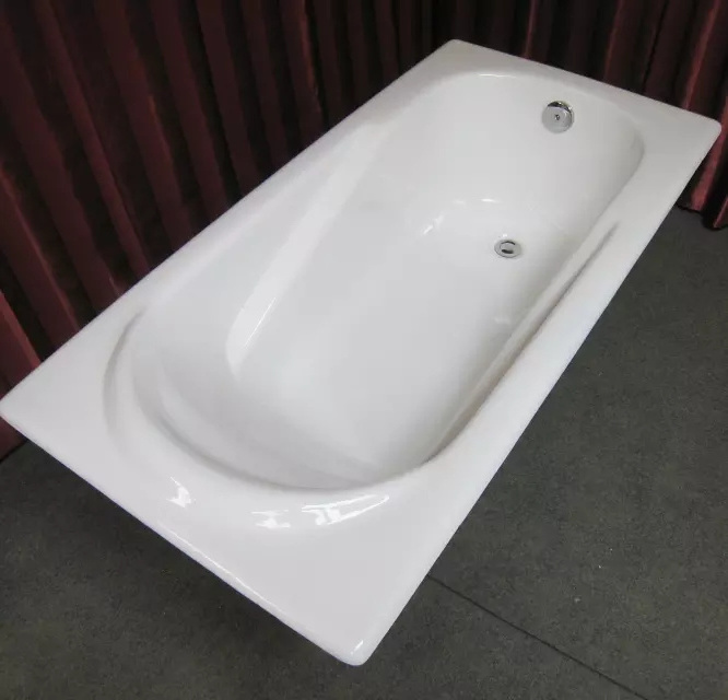 Factory directly supply cast iron bathtub porcelain bath built-in ceramic soaking bath with size 1500/1600/1700 mm