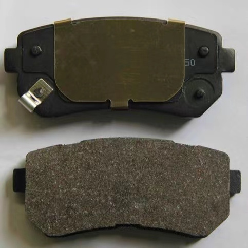 Smooth braking effect brake pad for tower crane