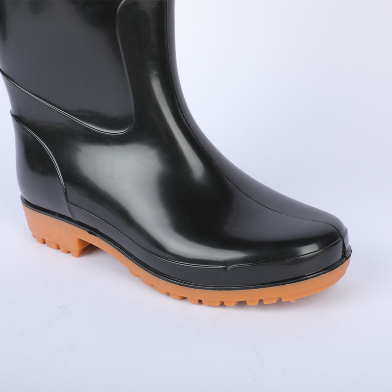 PVC labor protection rain boots Various Sizes Safety Low Barrel Wedge Heeled Wellie Rain Biker Boots Adults