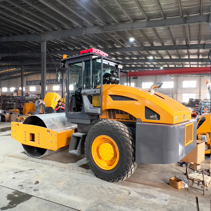 Construction Machinery 5 Ton 8 Ton 10 Ton Single Drum Cab Road Roller Equipped with Diesel Engine Road Roller