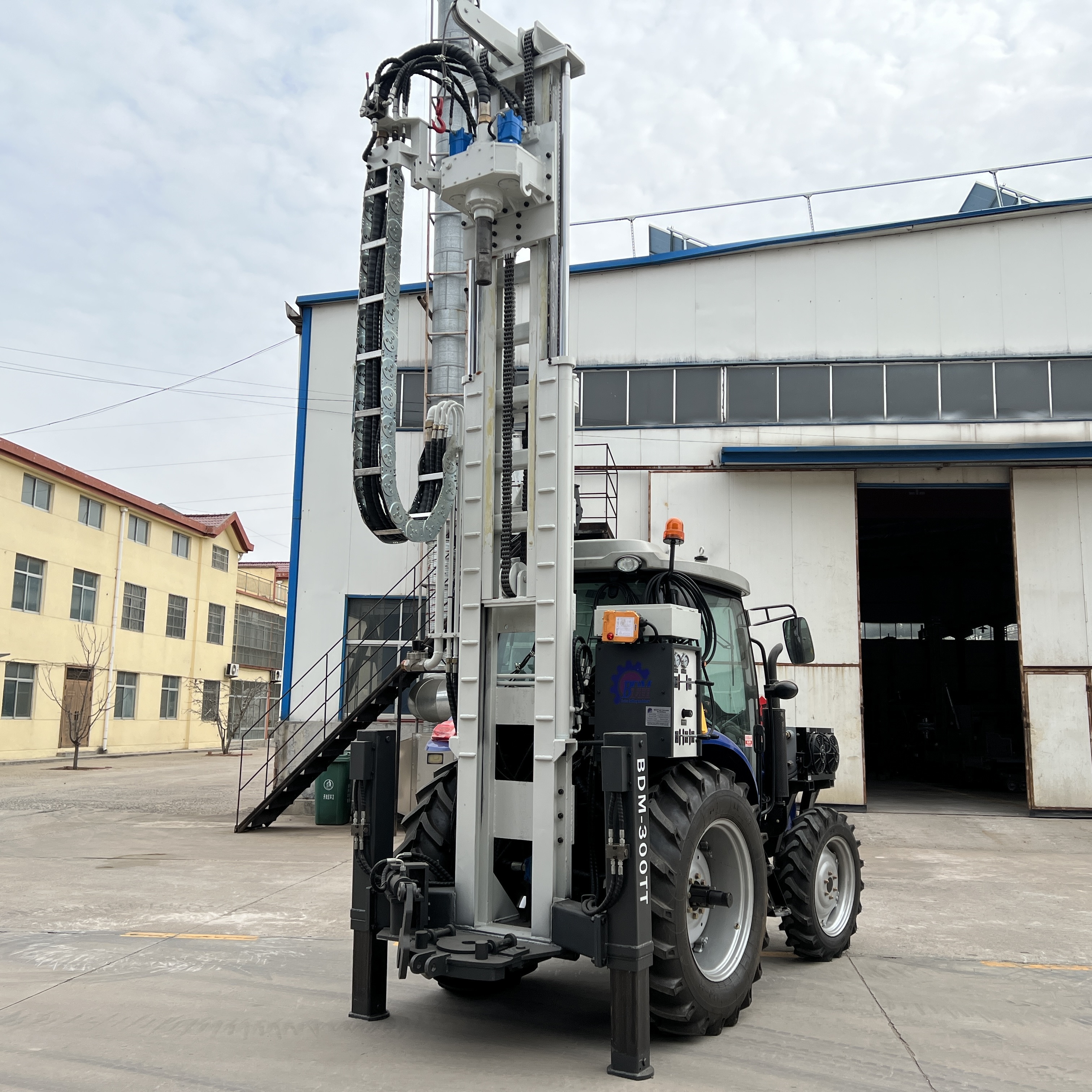 Tractor mounted water well drilling rig BDM-300TT tractor mounted water well drilling rig