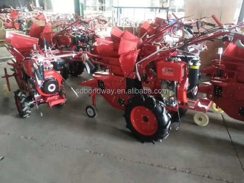 Small Scale  Combine  Agriculture Home Use Maize Harvester Small Single Row Corn/Small Corn Harvester for sell