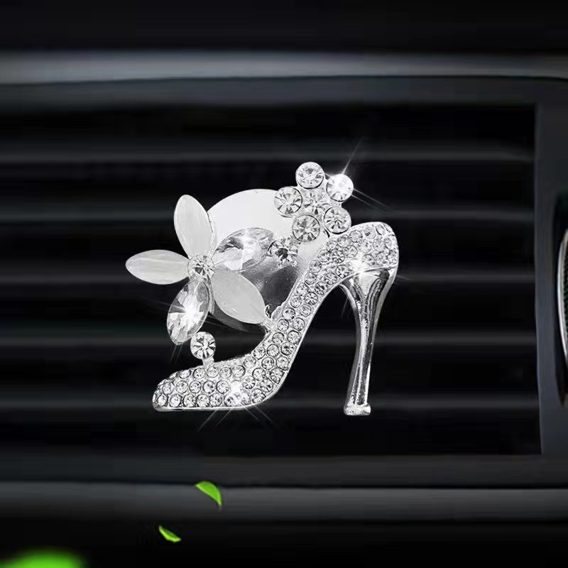 AC-3381 Hot Sale Cute Bling Crystal Car Air Freshener Diffuser Clip Perfume for Interior car accessories