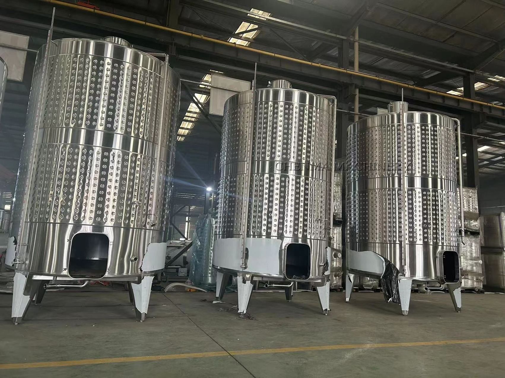 1000L 2000L 3000L 5000L 10000L  Commercial Wine Making Equipment Wine Fermentation Tanks Wine Storage Tank For Winerys