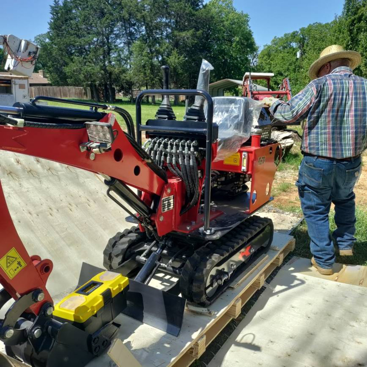 Rubber track excavator micro bagger 08ton electric mini excavator