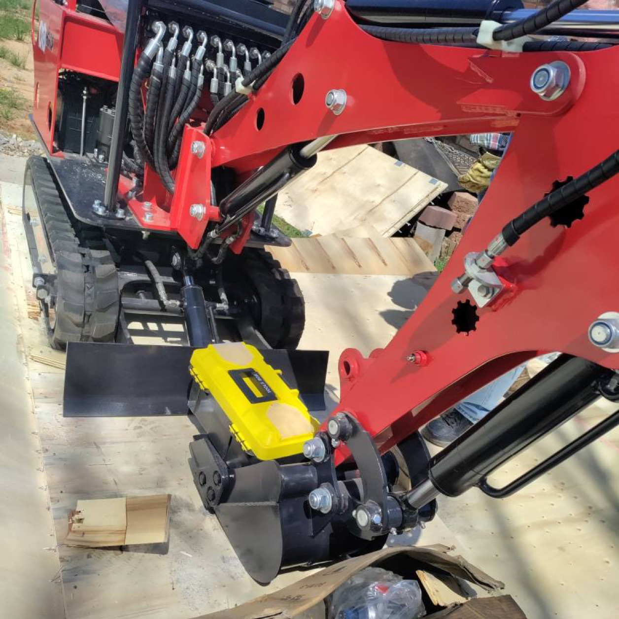 Rubber track excavator micro bagger 08ton electric mini excavator