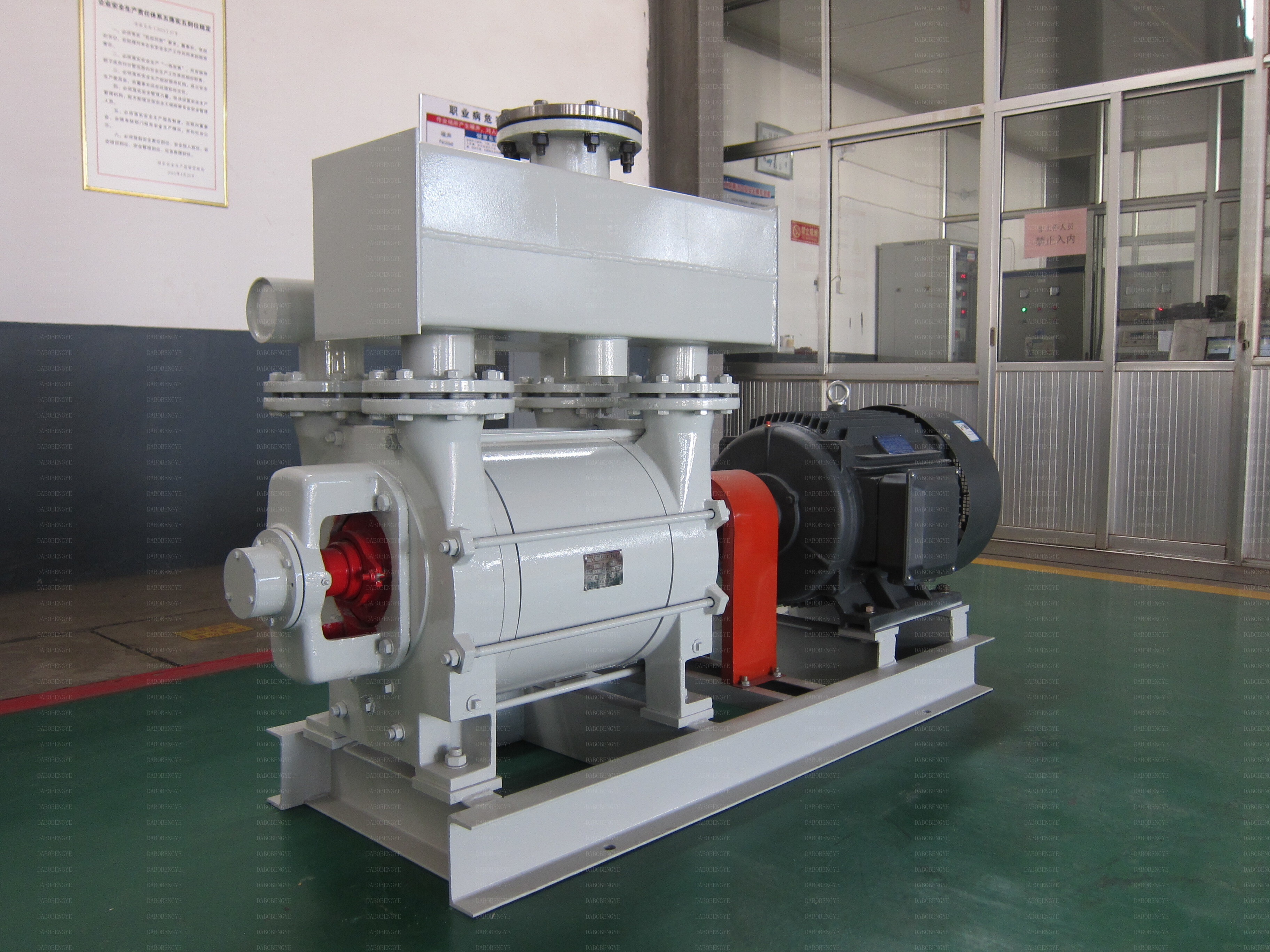 High-pressure air pumpsVacuum pumpsSump pumps with attached mobile exhaust unit