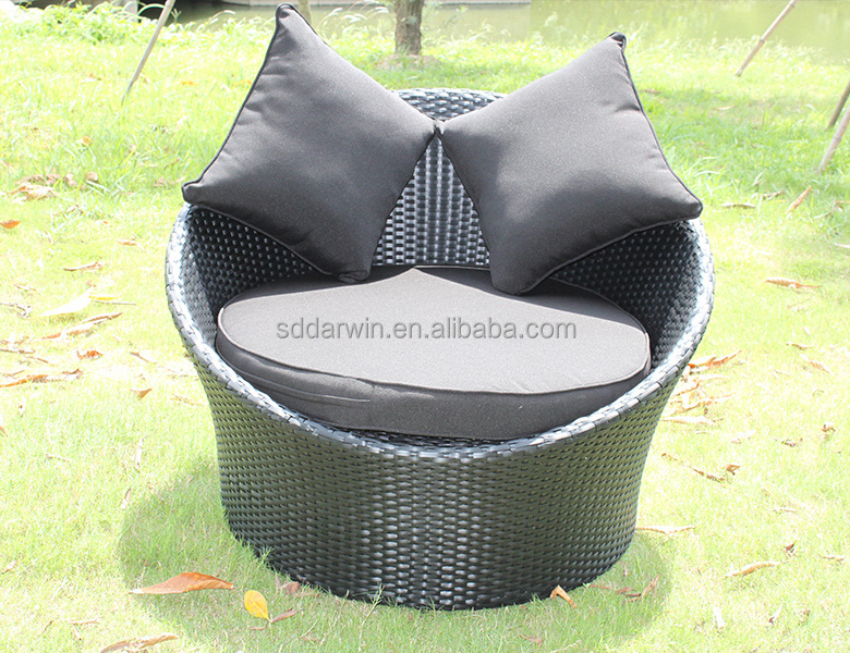 Modern Sectional Rattan Villa Sofa and Daybed Set Luxury Outdoor Wicker Furniture for Hotel Courtyard Garden