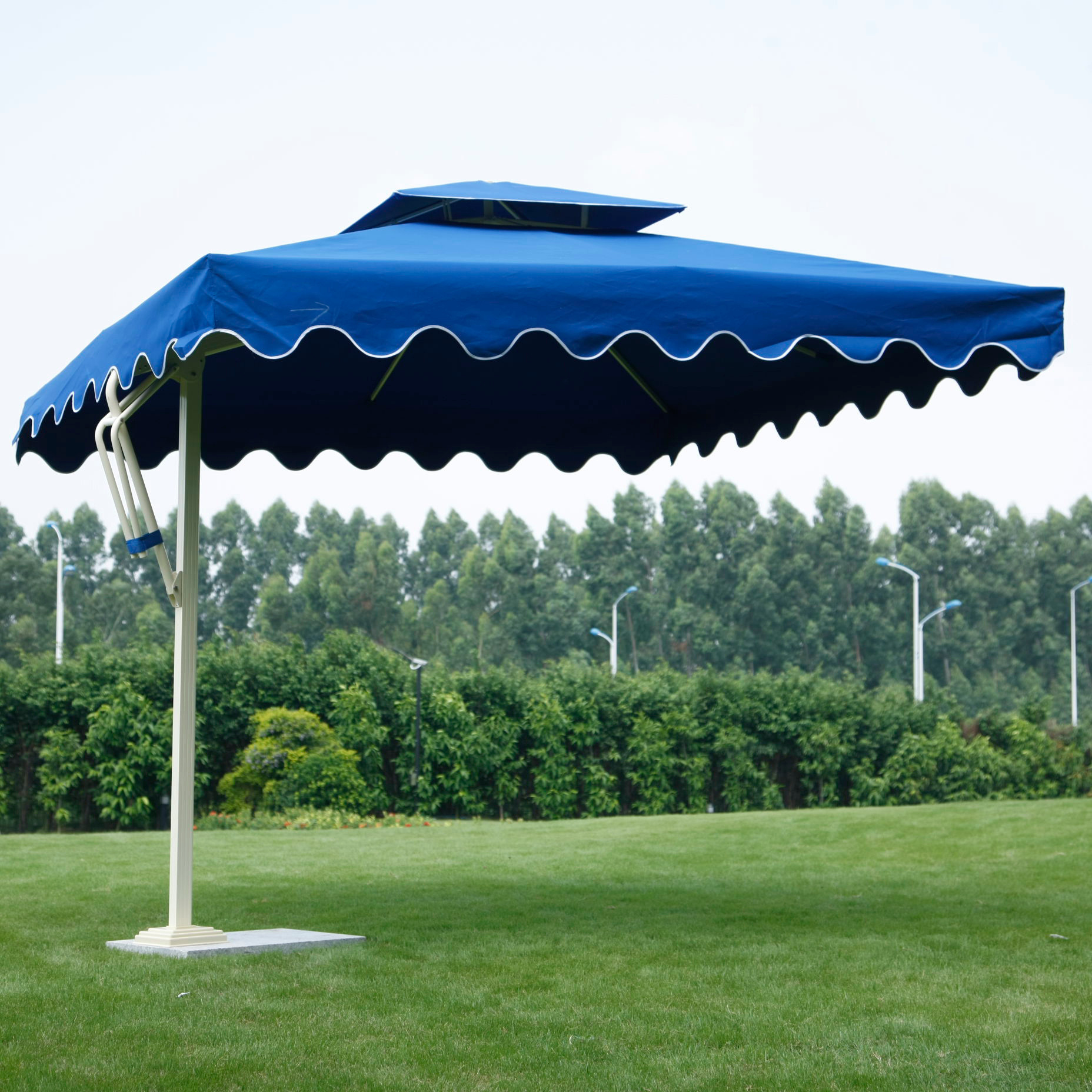 Discount Stylish Outdoor furniture Garden Umbrella stainless steel strong aluminum umbrella