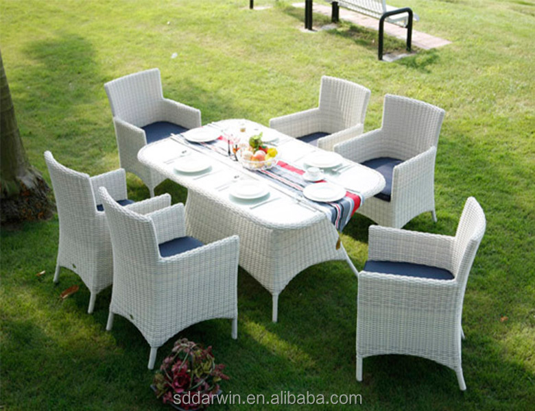 Outdoor Dining Set Cafe Furniture High Quality PE Rattan Garden Restaurant Wicker Table and Chair Set Patio Furniture