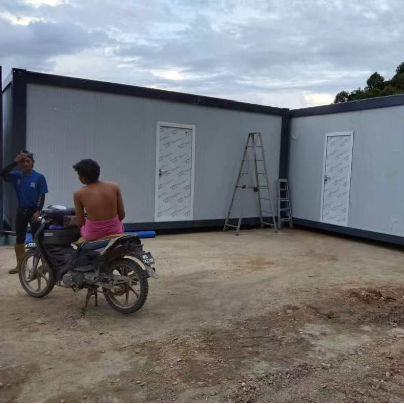 20 feet container porta cabin competitive price 80x80 square shower cabin