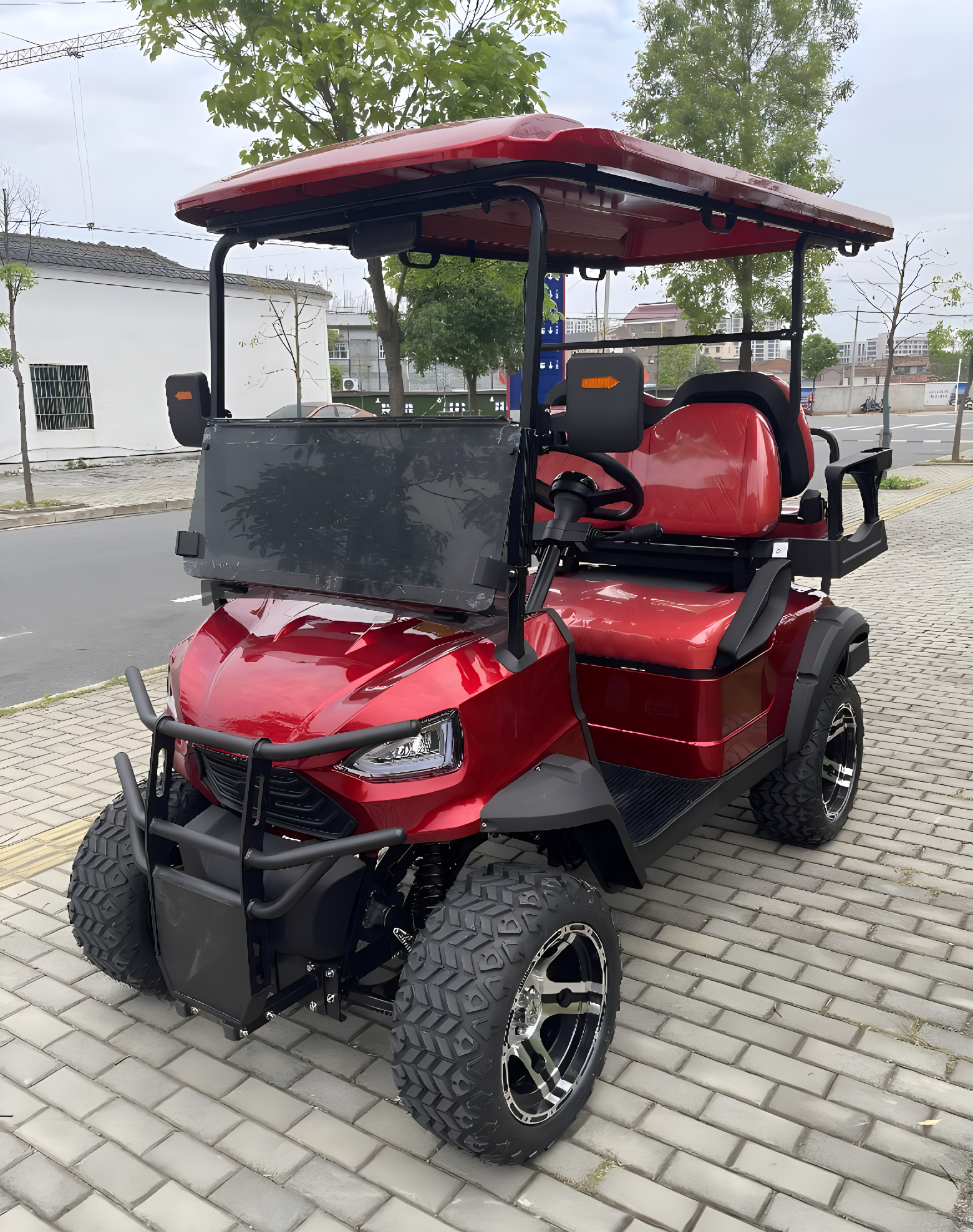 2024 New Chinese Electric Golf Cart Scooter 4 Person Golf Buggy Electric Cart Made in China