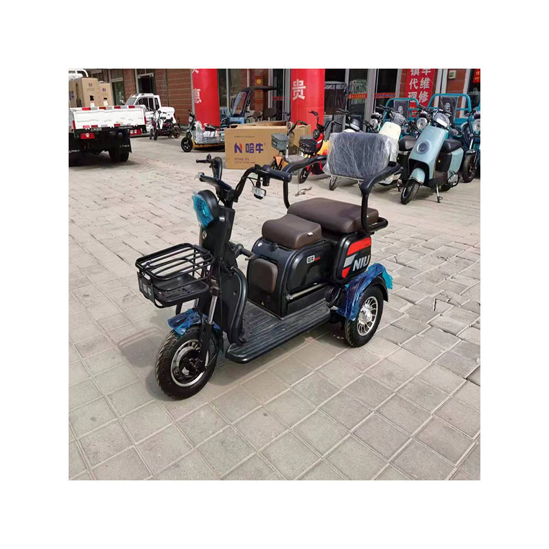 Suitable for family use space is larger and more stable suitable for three three-wheeled electric motor recreational vehicles