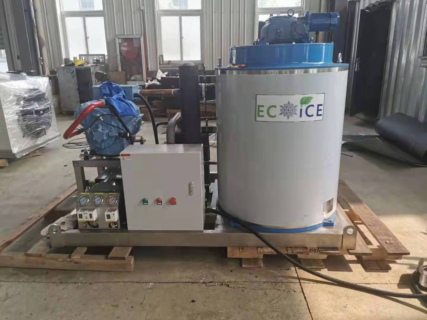 automatic High reliable ice flake Long Service Life 1 Ton seawater flake ice machine for fishing boat