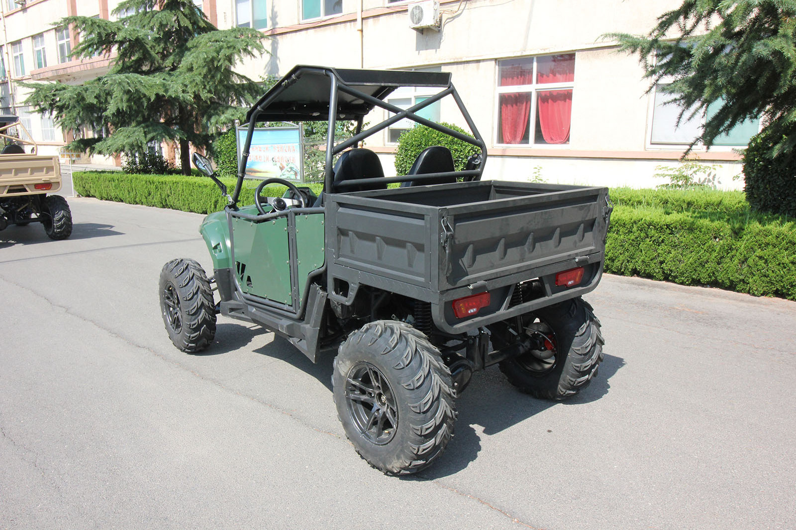 Fang power 400cc farm buggy off-road youth  side by side 4x4 4x2  factory wholesale  utv with electric dumping bed