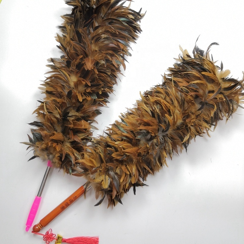 Factory Price Cheap Chinese Wooden Handle Flexible Bendable Chicken Feather Duster For Home Sofa Cleaning