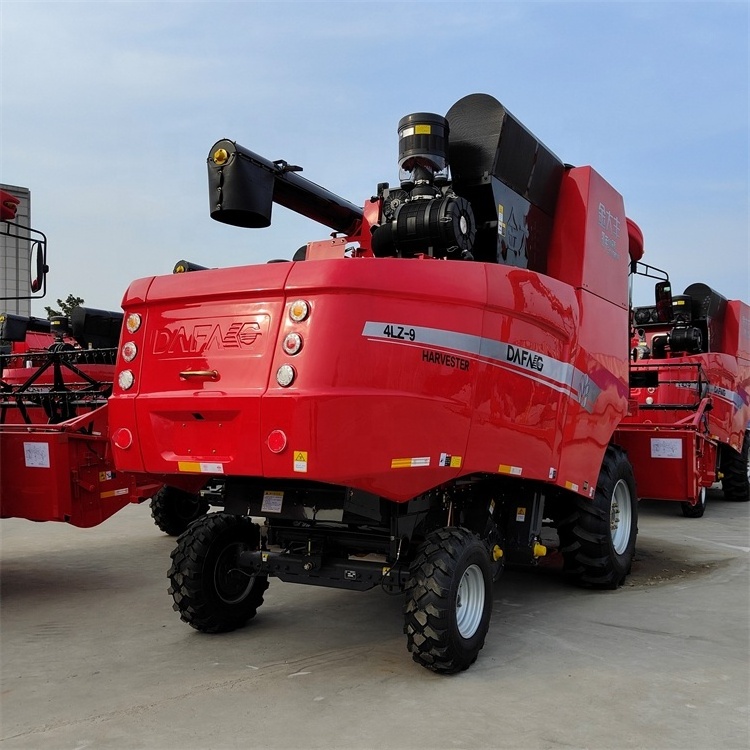 Factory Mature hot style small cereal harvester Cheap Price mini wheat combine harvester