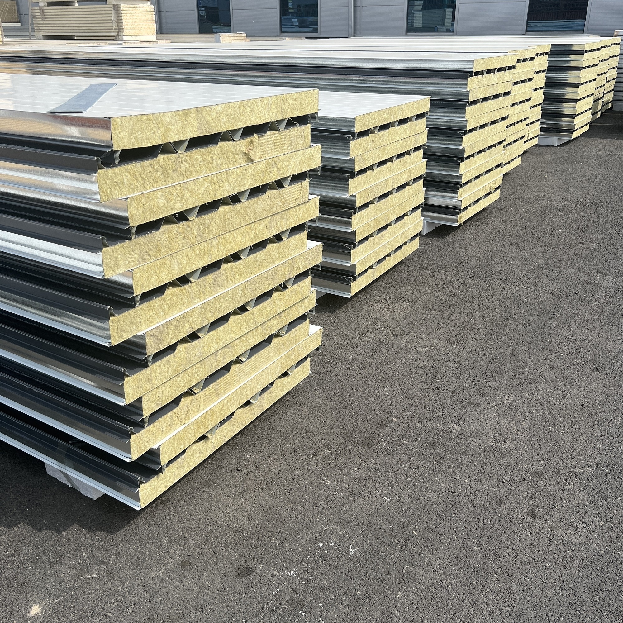 Insulated And Fireproof Rock Wool Sandwich Panel Price