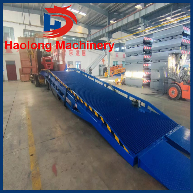 Mobile hydraulic container loading and unloading bridge Container loading and unloading rack Load 10 tons Forklift ramp