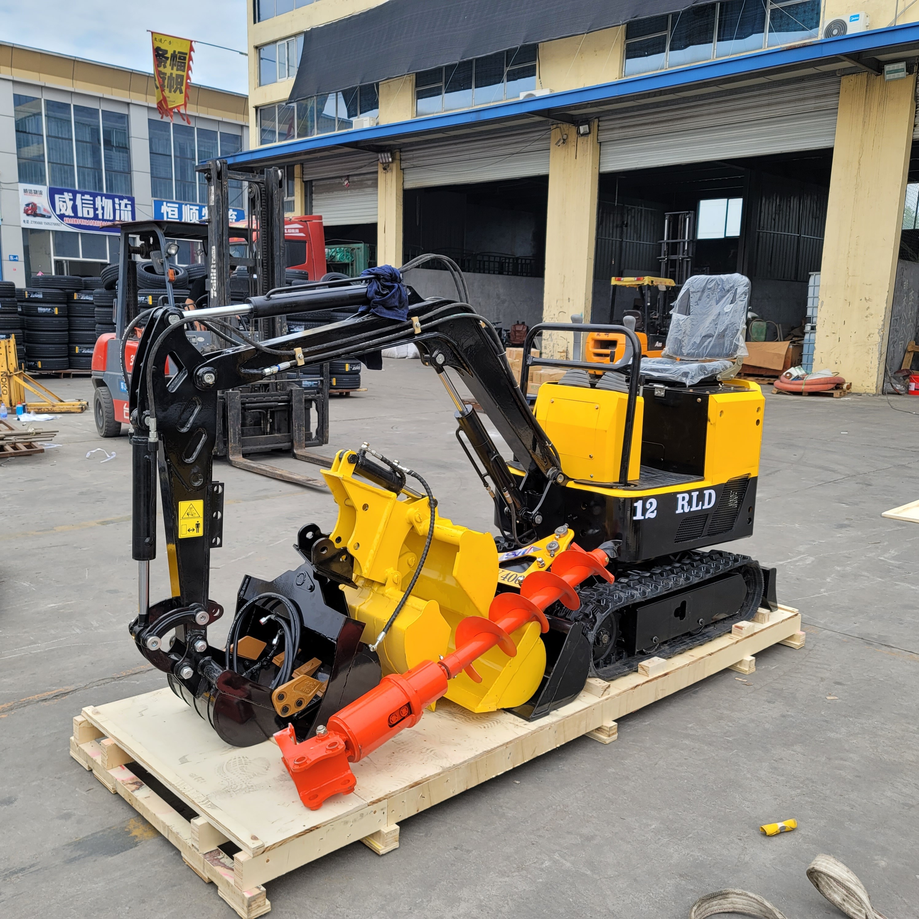 Chinese famous Brand New 1.0 ton Mini Excavator Price mini excavator towable backhoe