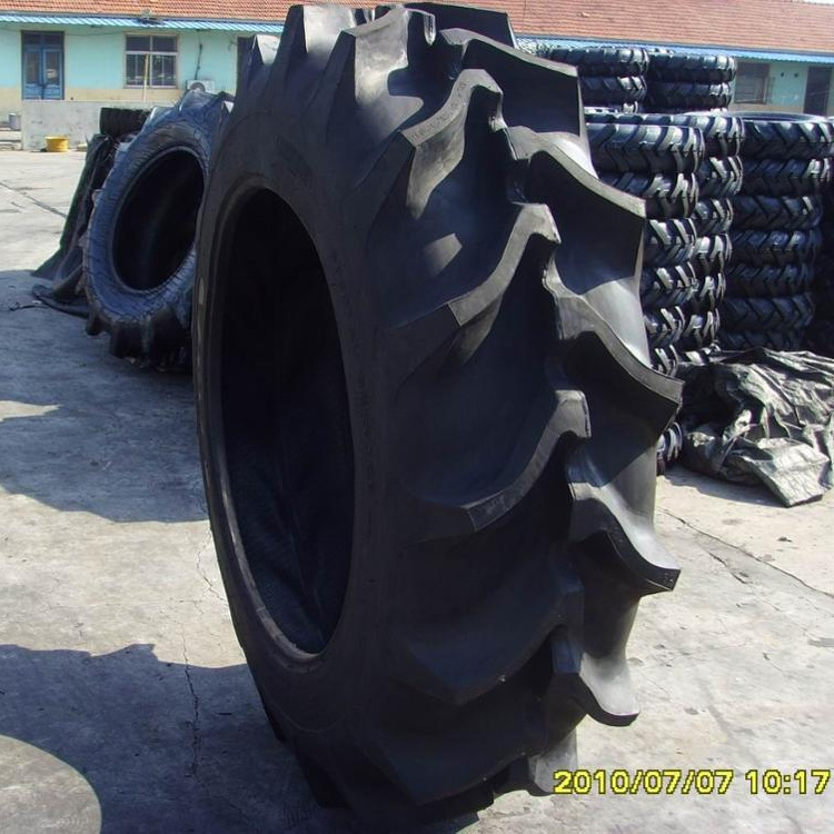 Tractor tire 18.4-34R2