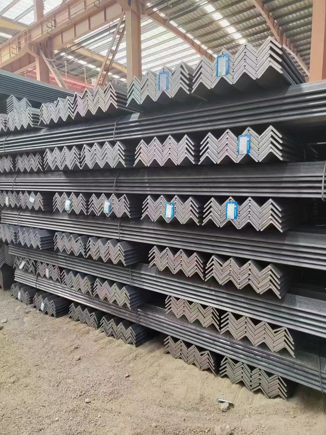 Carbon Steel Equal Angles with Bending Cutting Punching Welding Services