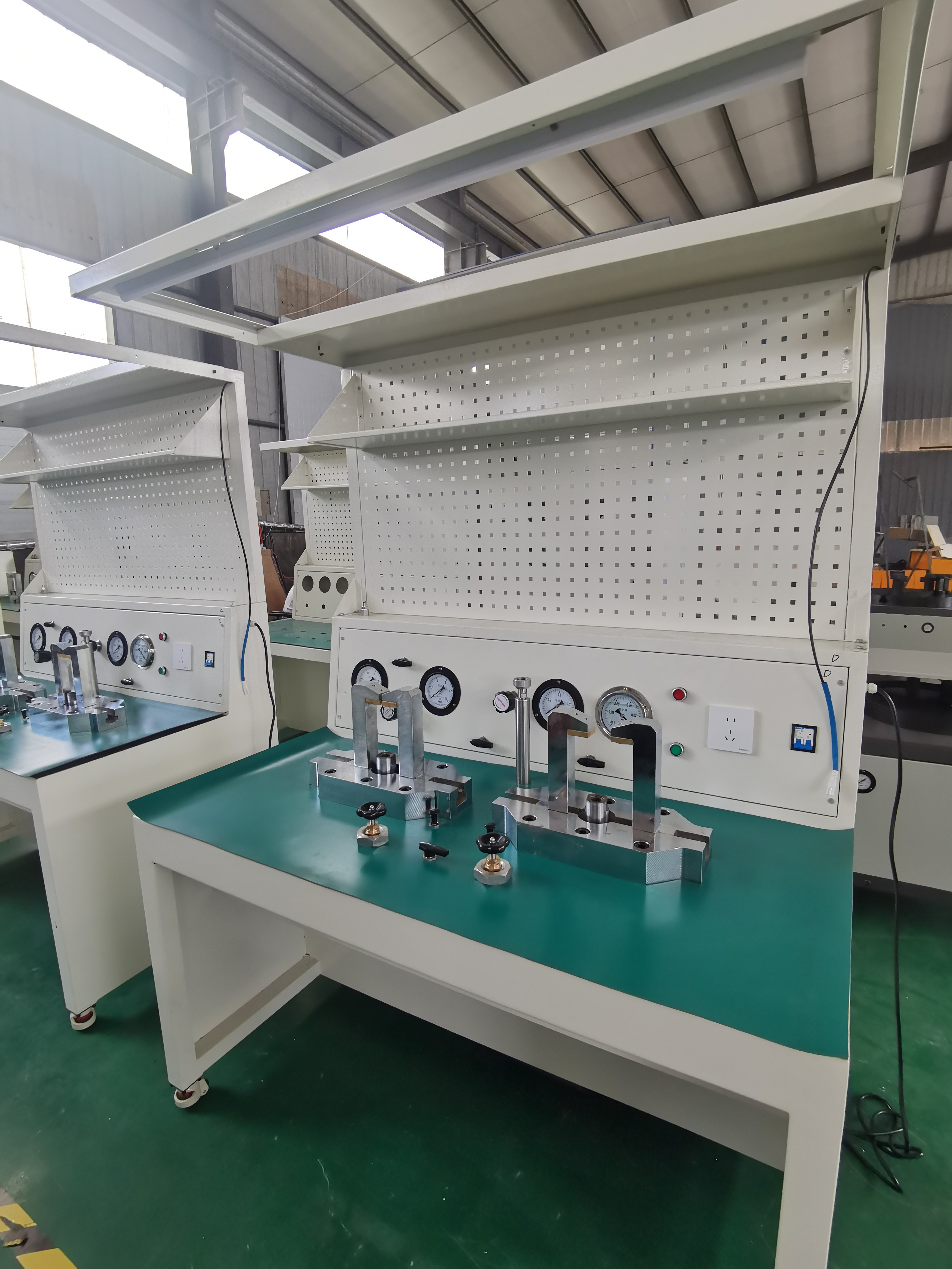 Hailaitaide High quality pressure gauge calibration bench for pressure gauge manufacturers