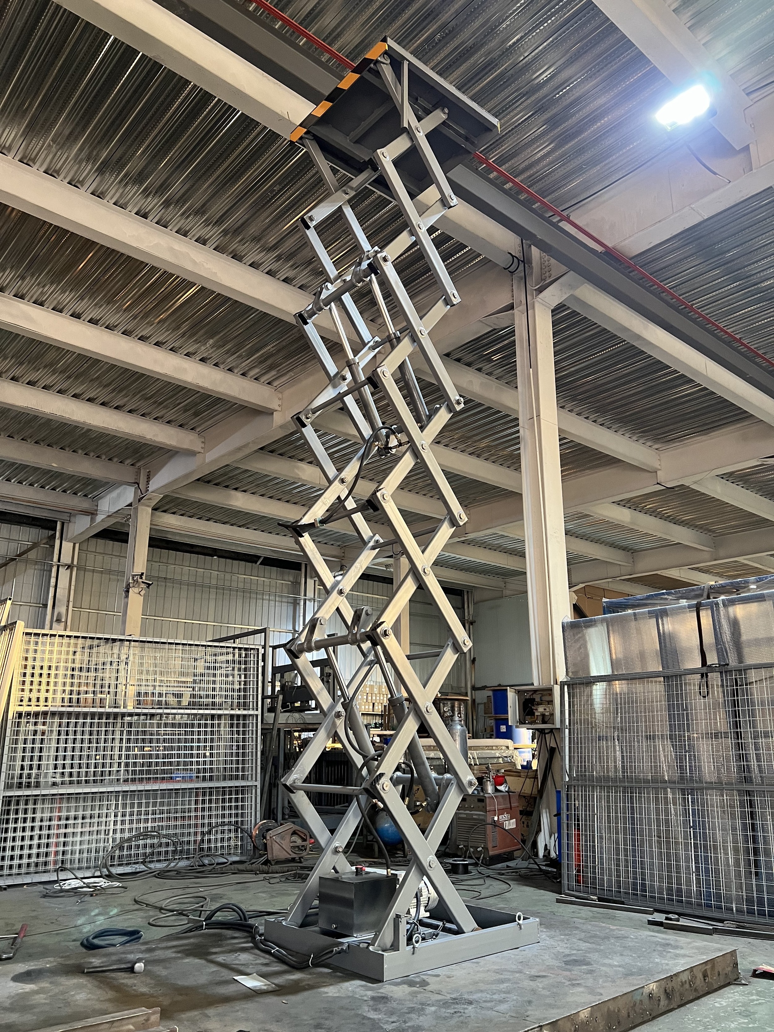 manual hydraulic fixed pallet scissor motor scaffolding man tracked lifting platform mechanical cargo lift table elevator lifter