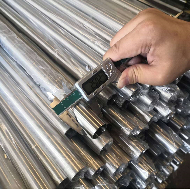 high quality welded seamless stainless steel 316 seamless pipe 7 inch  304 201 square stainless steel welded pipe