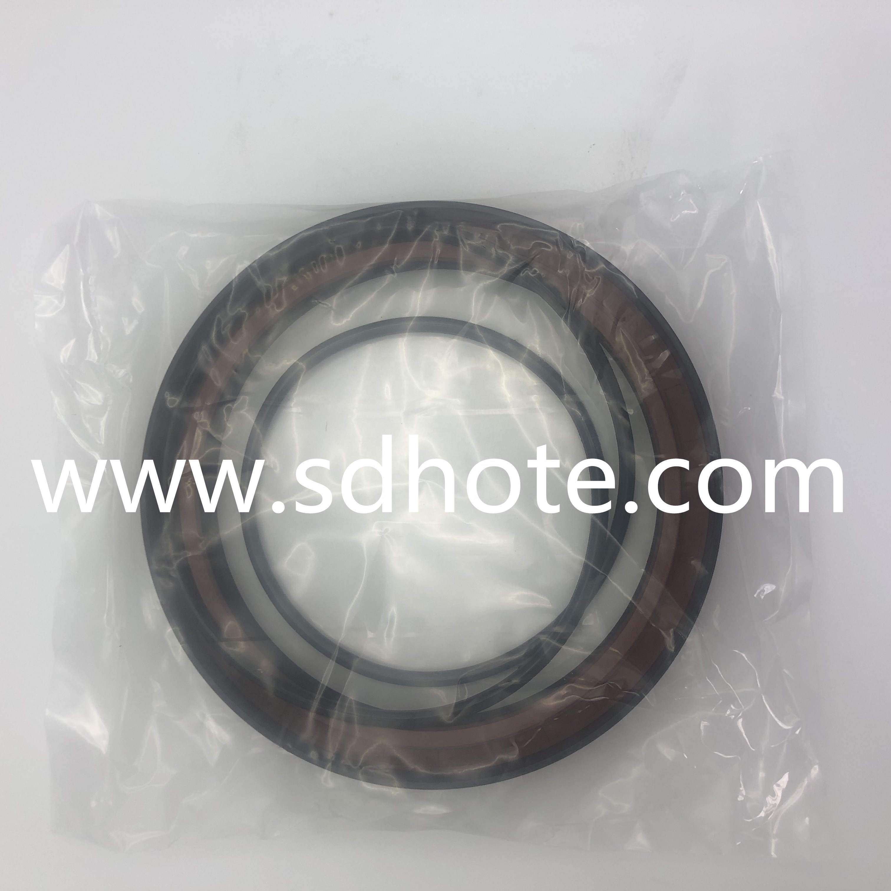 Rear hub oil seal assy for Foton Truck 3104045-4EB1 original truck parts