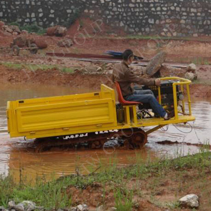 ride on mini crawler dump truck 2ton capacity mini track dumper in the wild