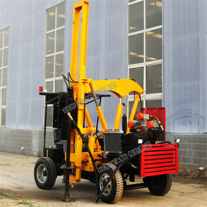 Hydraulic excavator mounted vibratory hammer sheet piling driver