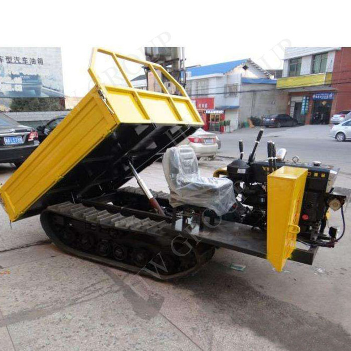 ride on mini crawler dump truck 2ton capacity mini track dumper in the wild