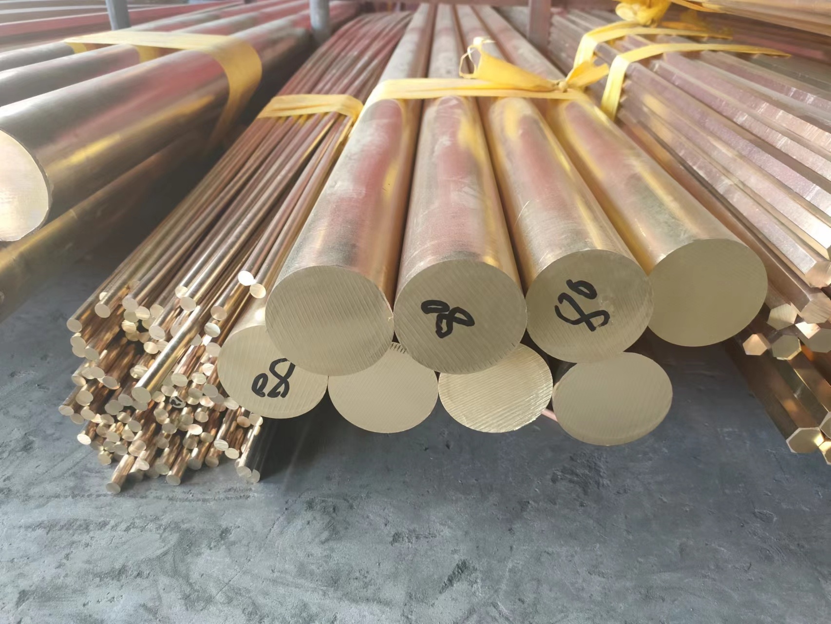 Good quality H62 H59 Brass Bar Round / Square / Hex Bar Price Per Kg