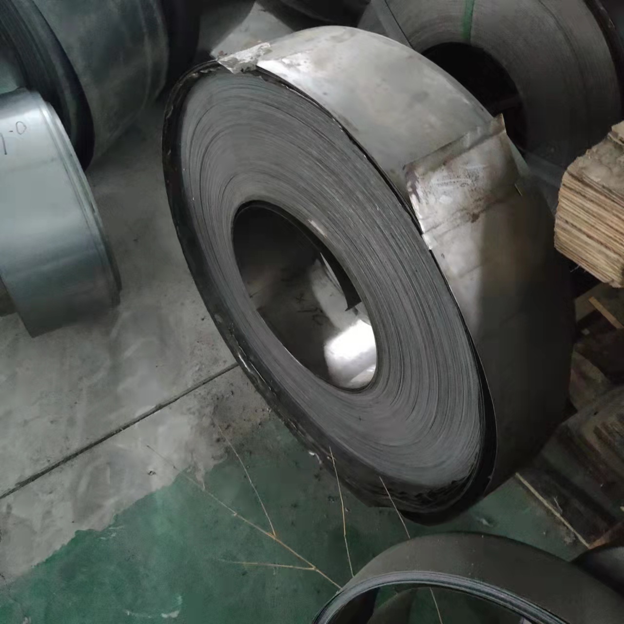 Hot-Rolled 70M Spring Steel Strip & Cold-Rolled 65M Strip Durable Production of High Quality Spring Steel