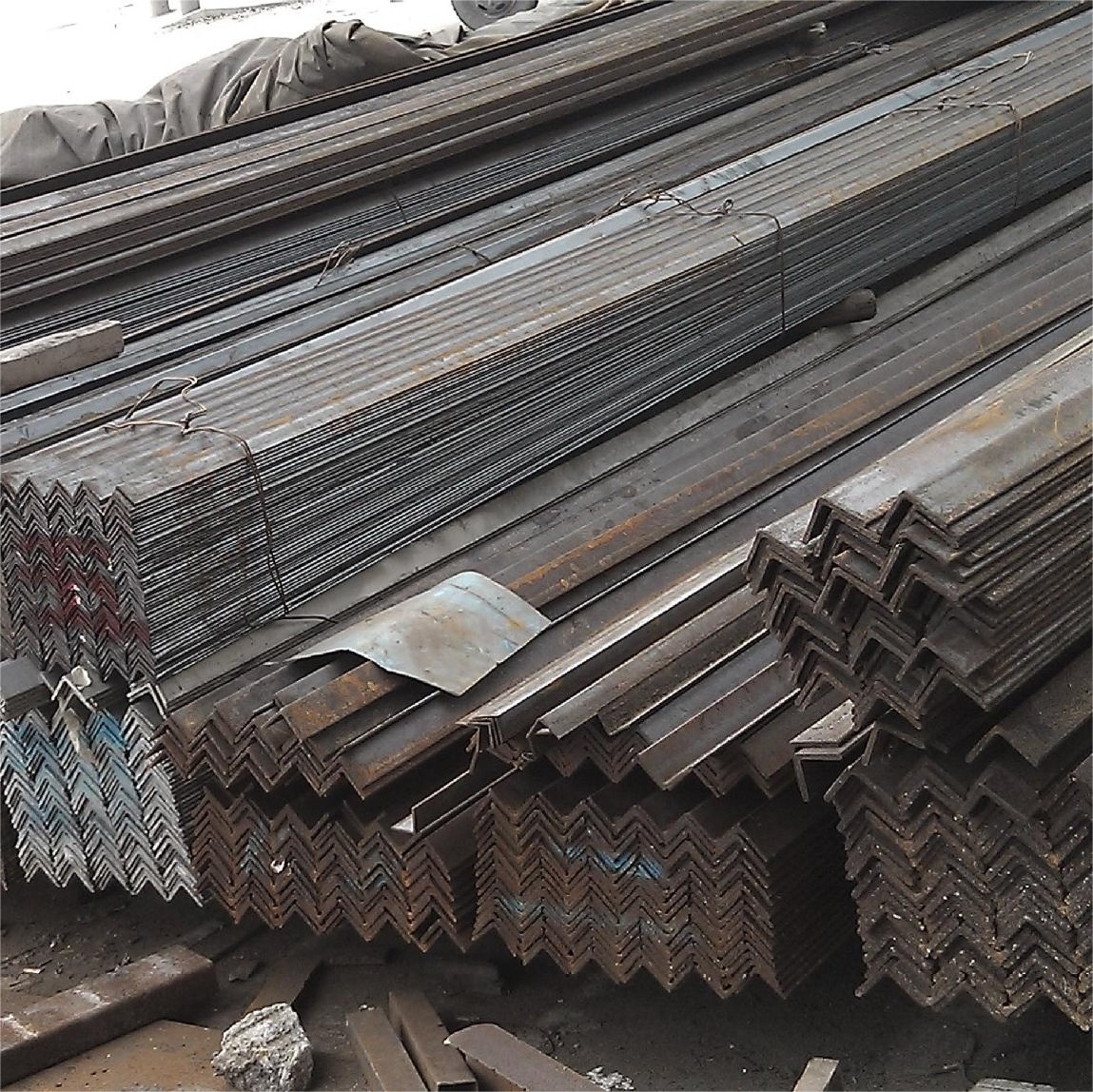 75*75*7 50*50*5 MS Carbon hot Rolled Equal Iron Bar Black Steel Angles