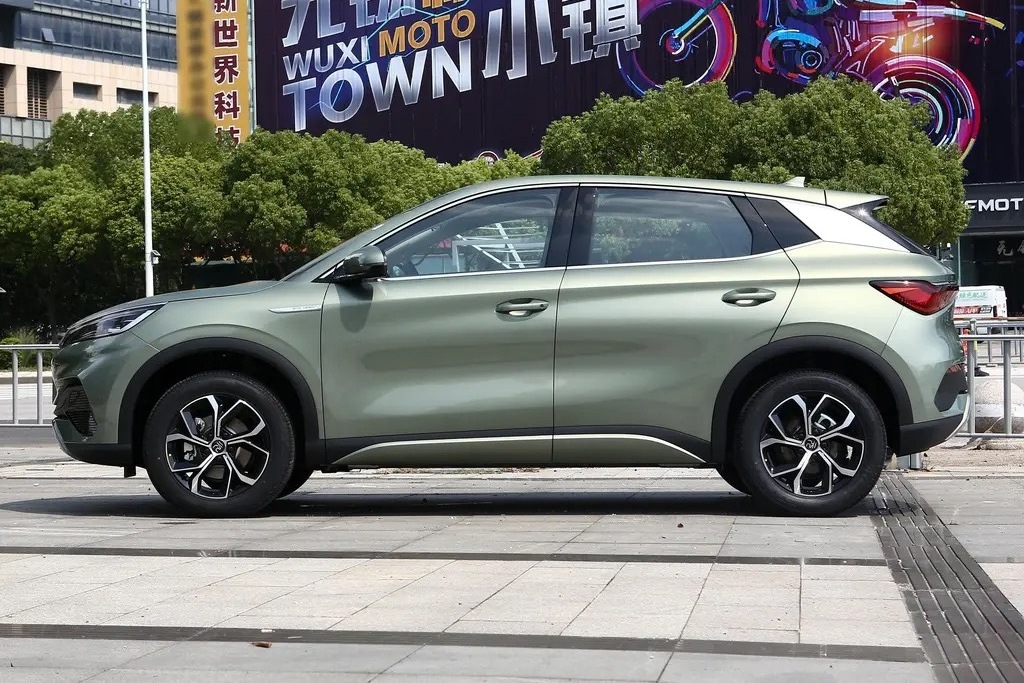 Hot Selling Byd Byd Yuan Plus 2022 Model 430Km Premium Model Electric Vehicle 430km Range Electric Cars Suv