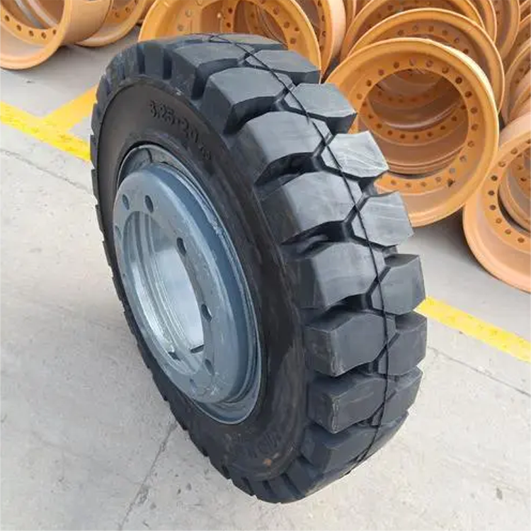 Factory wholesale forklift tire 700/12 solid forklift tire 7.00-12