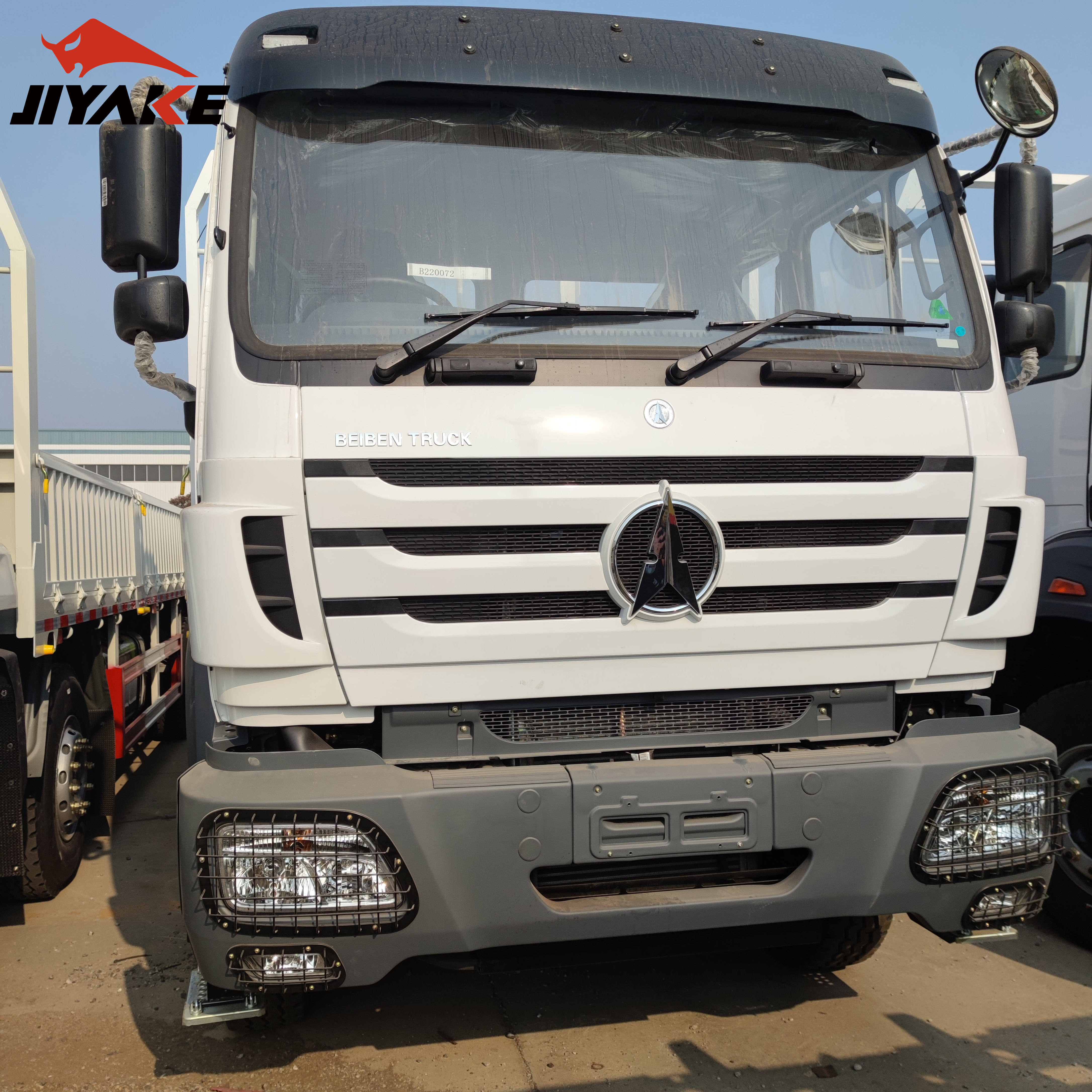 4X2 Shacman Semi Mini Low Price Trade Tractor Trucks For Sale In China