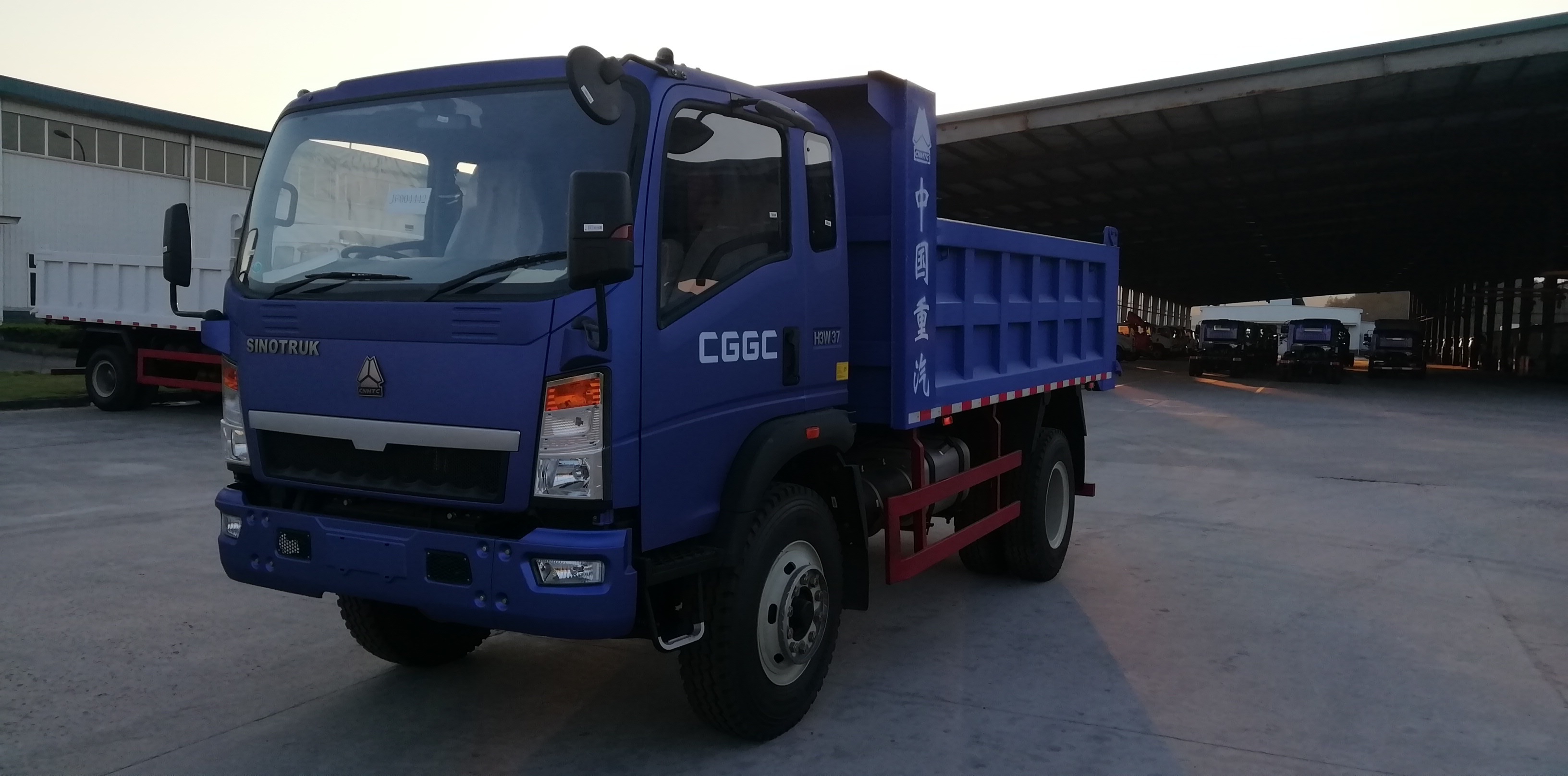 Sinotruk New truck light truck 4x2 4x4 howo small cargo truck good quality 5 ton 6 ton 8 ton for sale